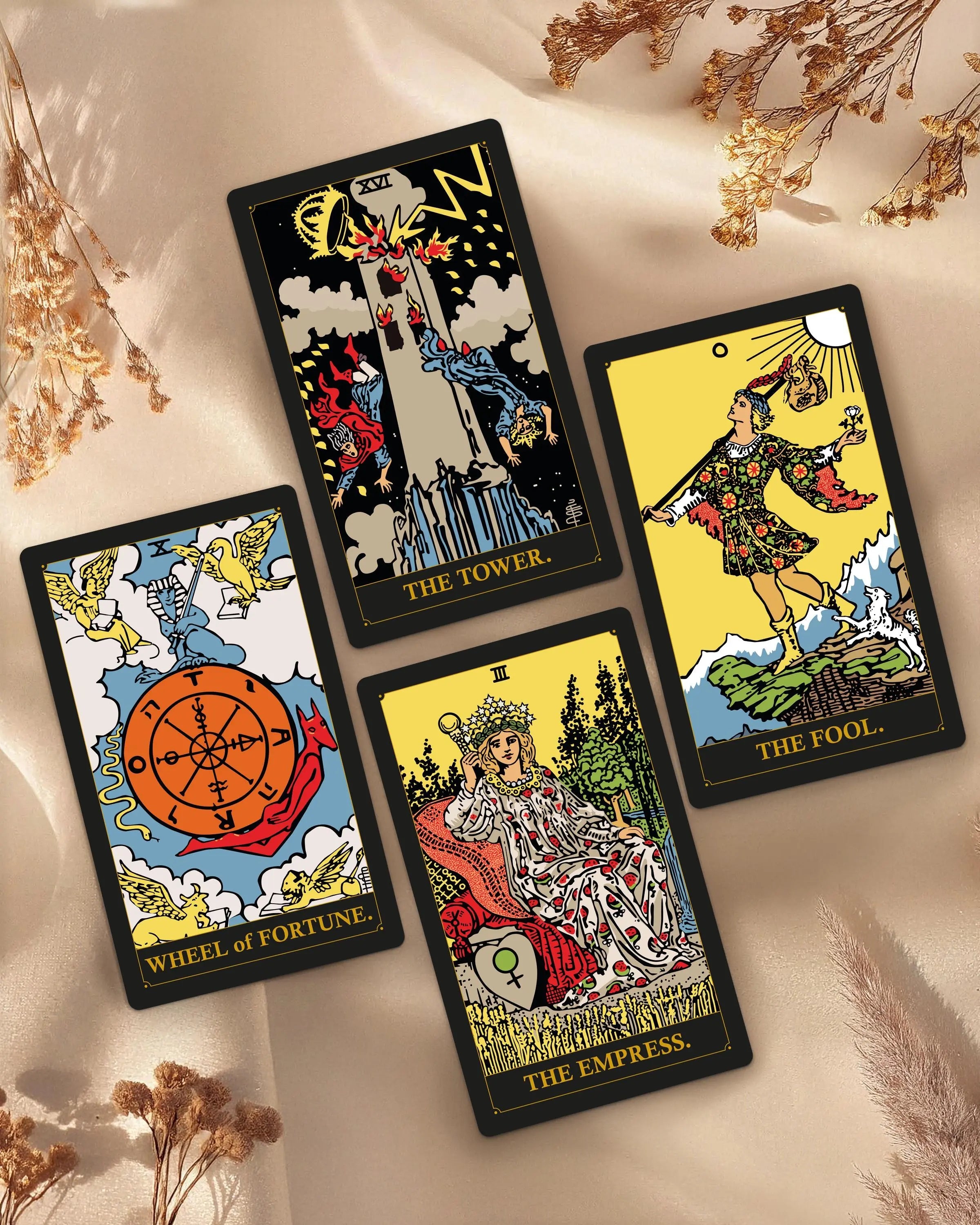 Classic Black Tarot - Witchy wonder
