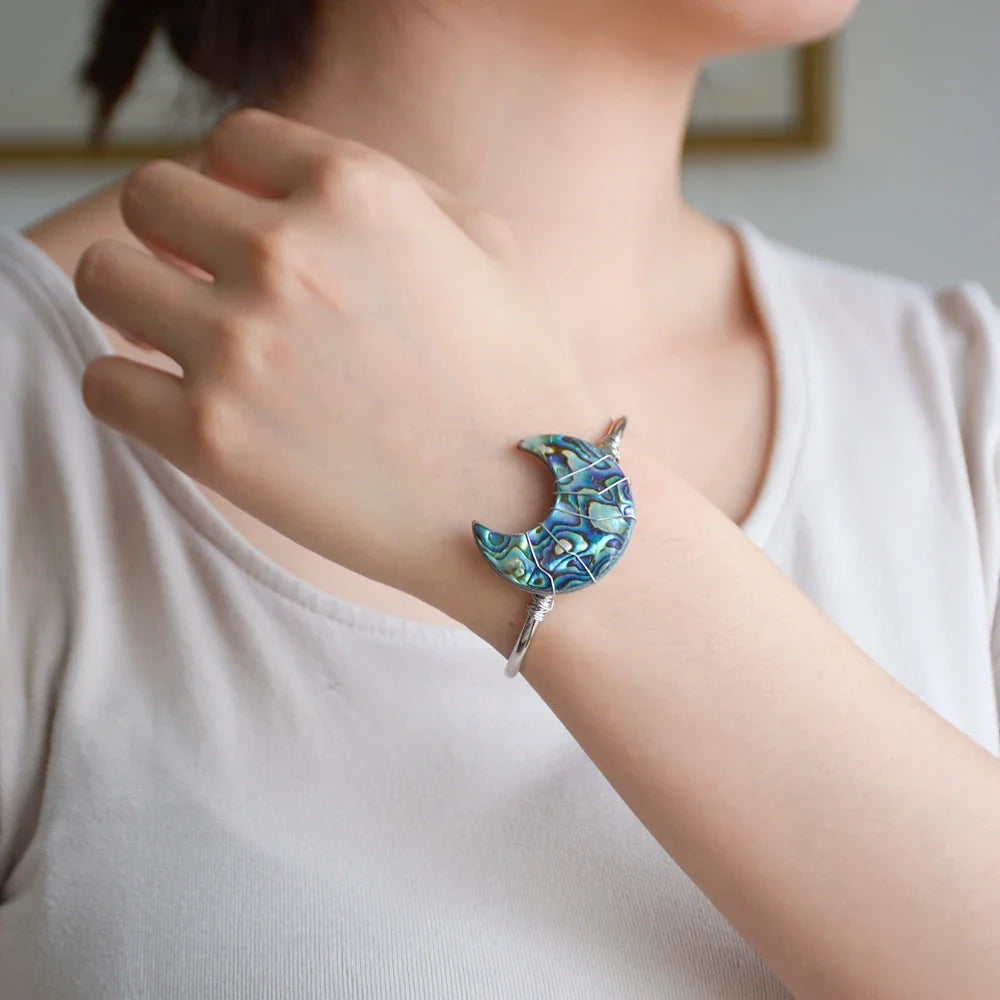 Abalone Shell Moon Bracelet - Witchy wonder