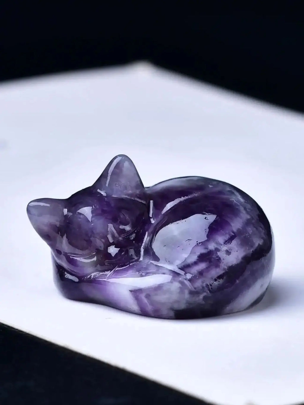 Crystal Sleeping Cat Statue - Witchy wonder