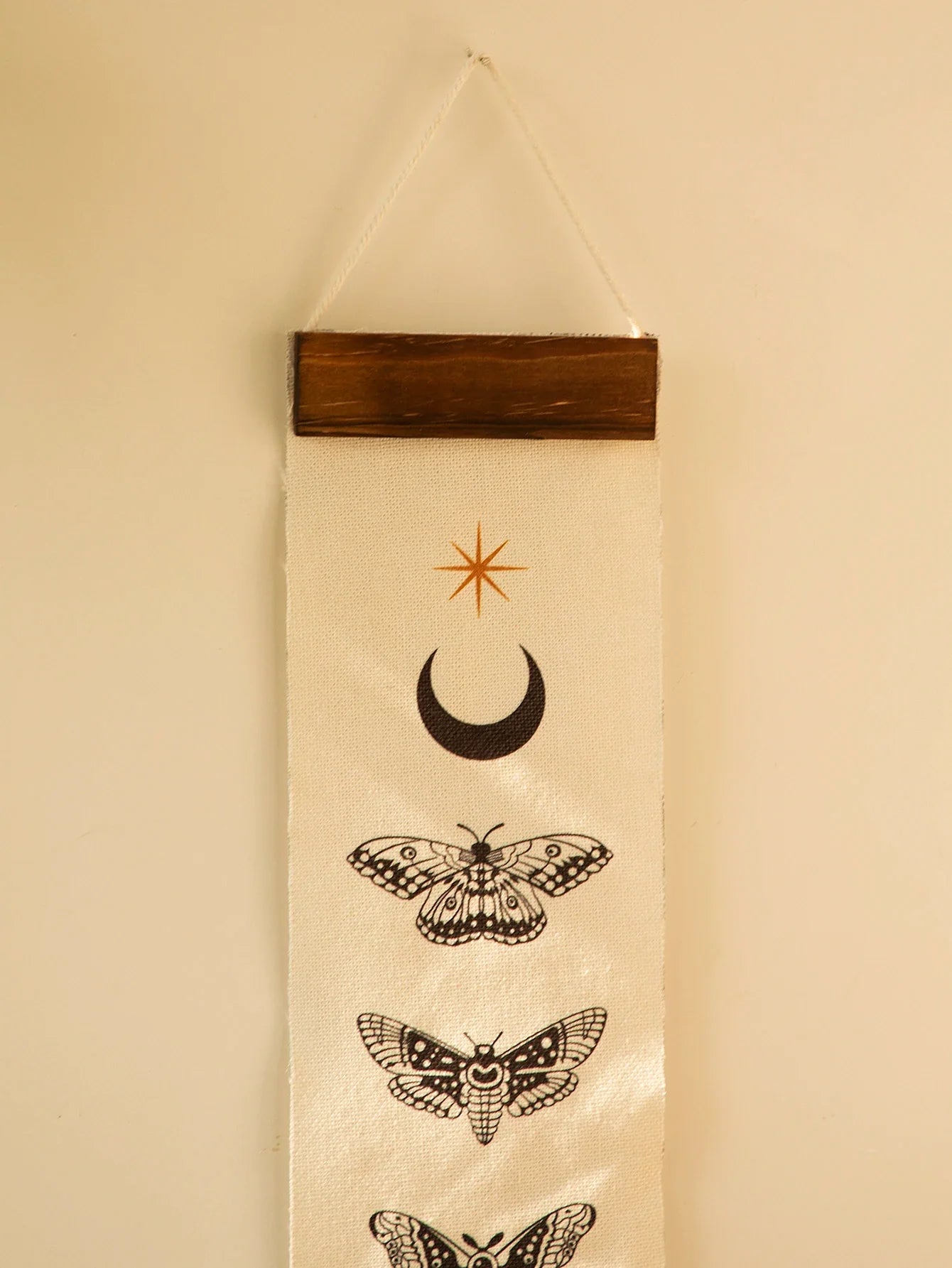 Butterfly & Moon Phase Banner Tapestry - Witchy wonder