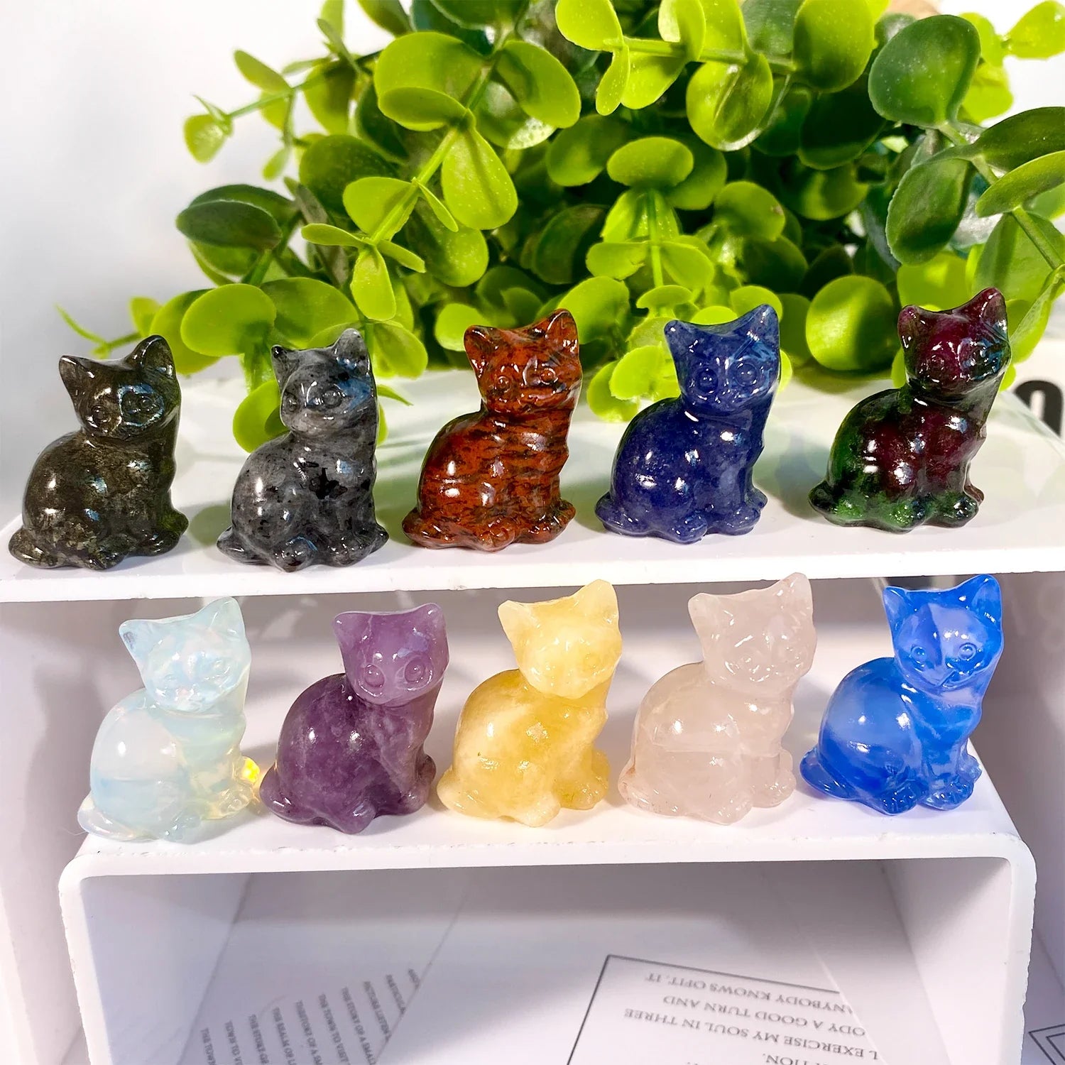 Crystal Cat Statue - Witchy wonder
