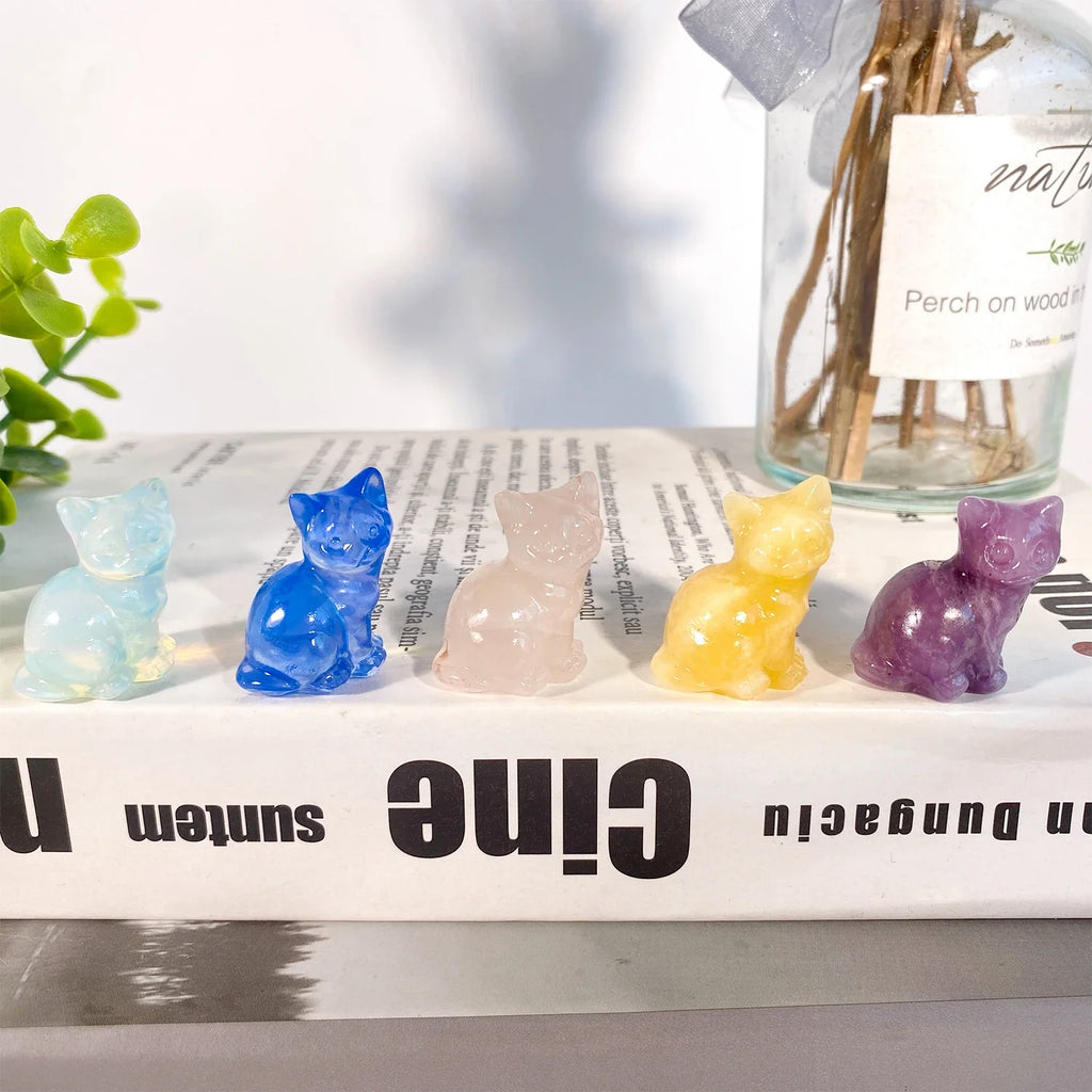Crystal Cat Statue - Witchy wonder