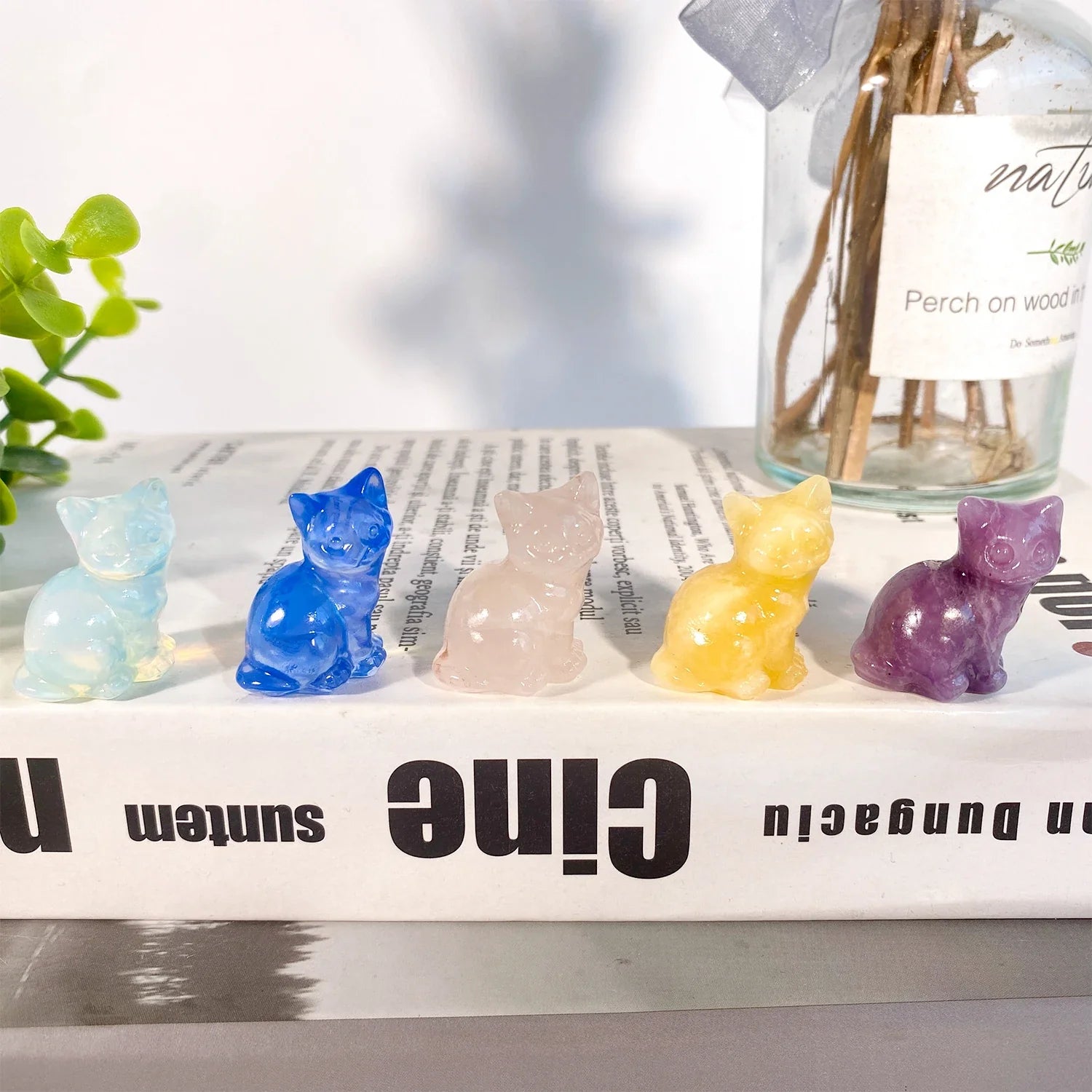 Crystal Cat Statue - Witchy wonder