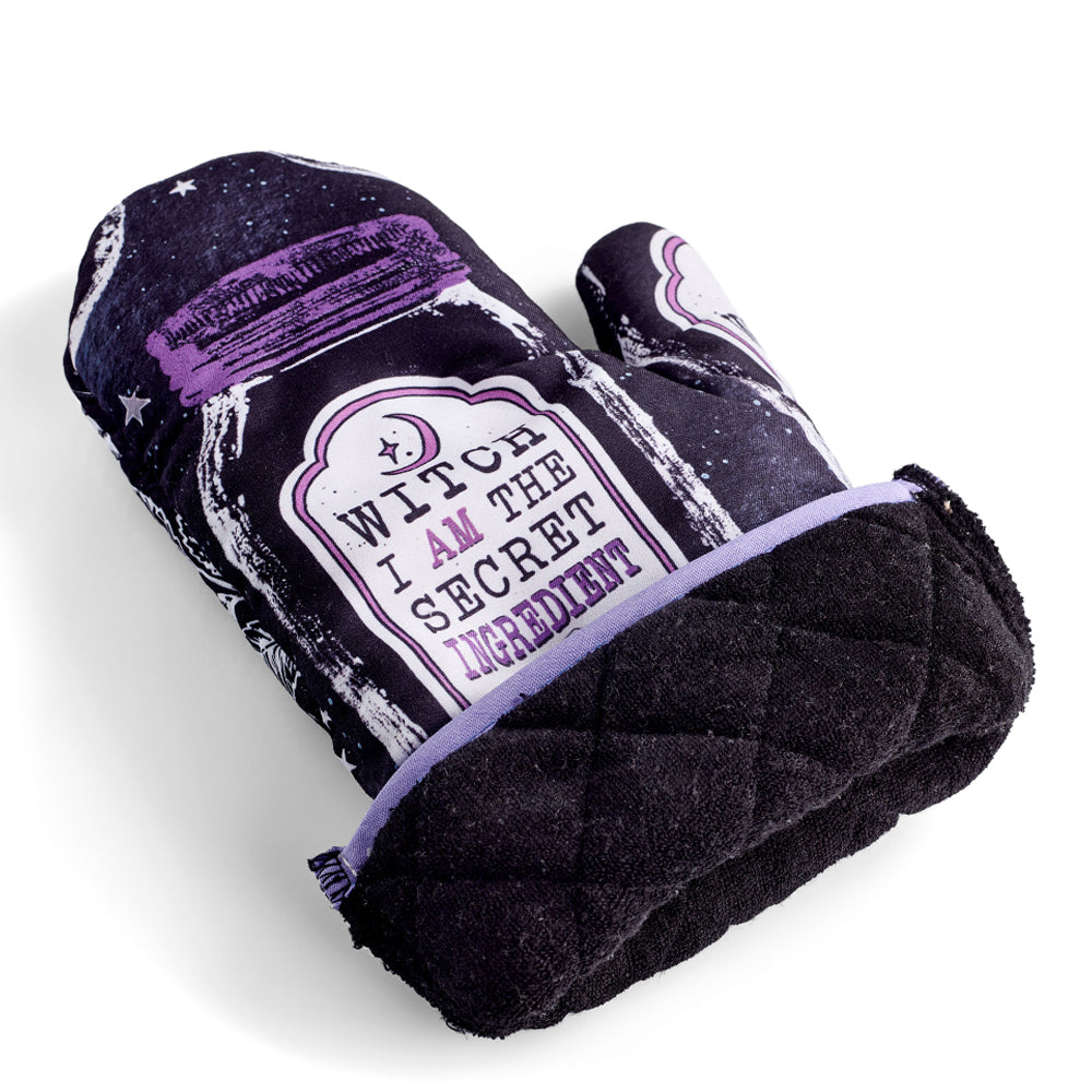 Kitchen Witch Oven Mitt Set - Witchy wonder