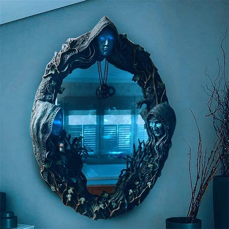 Triple Goddess Mirror - Witchy wonder