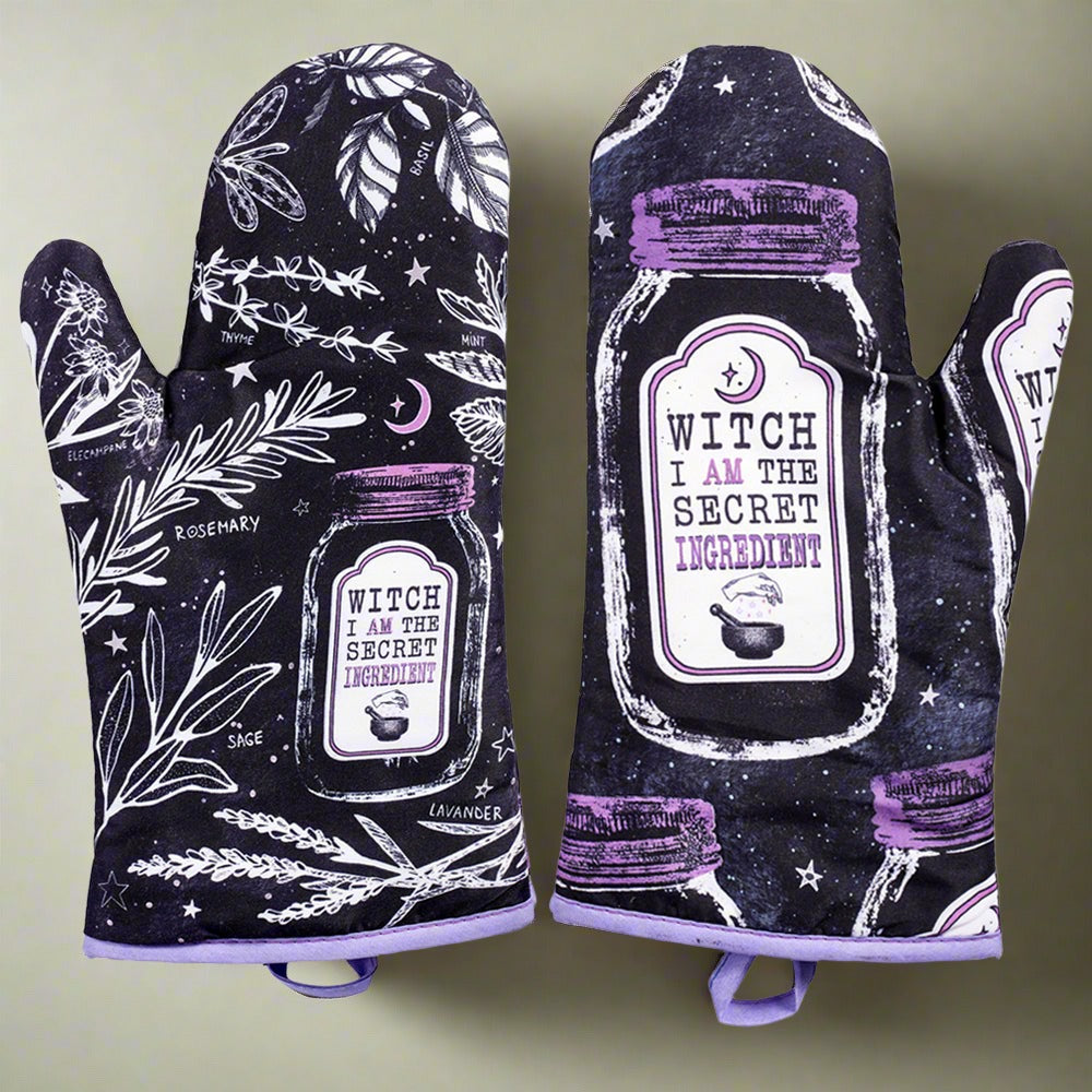 Kitchen Witch Oven Mitt Set - Witchy wonder