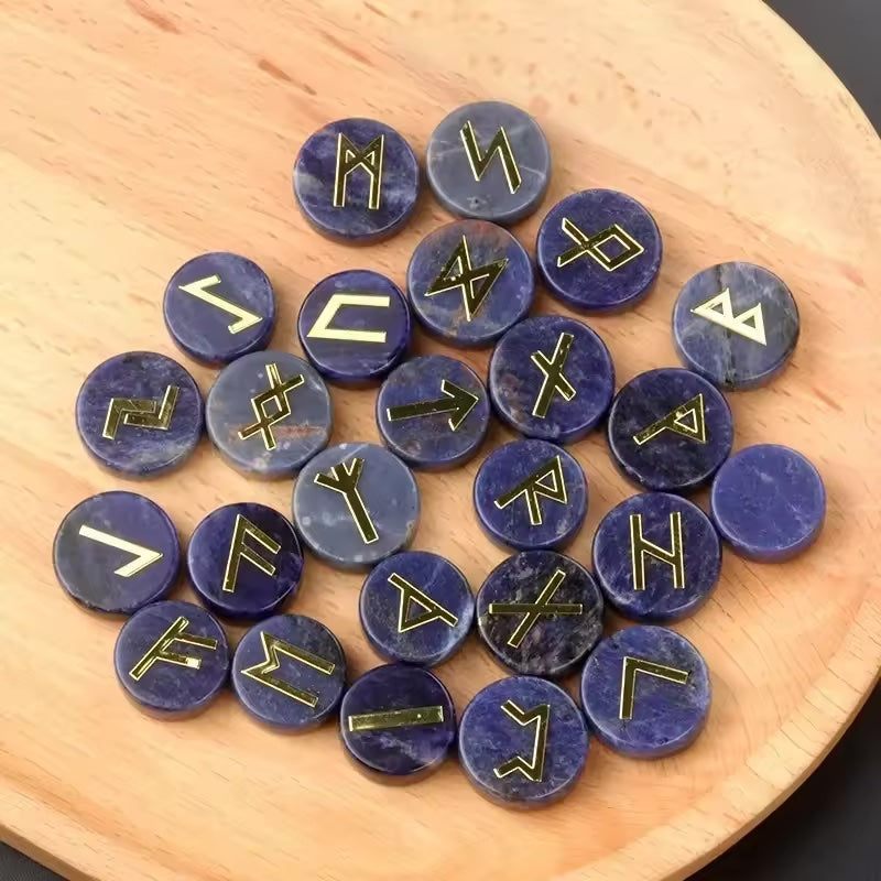 Round Crystal Runes - Witchy wonder