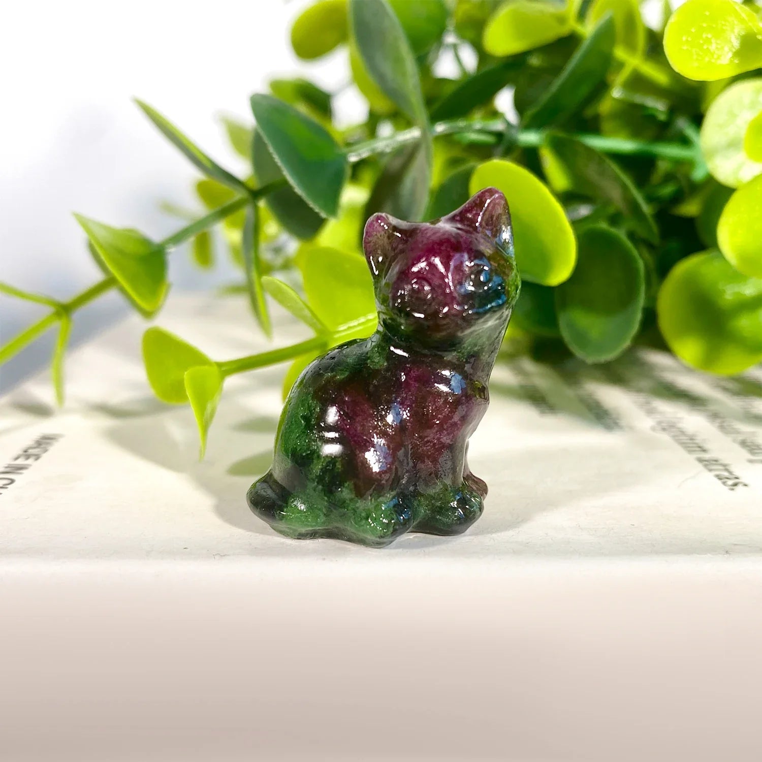 Crystal Cat Statue - Witchy wonder