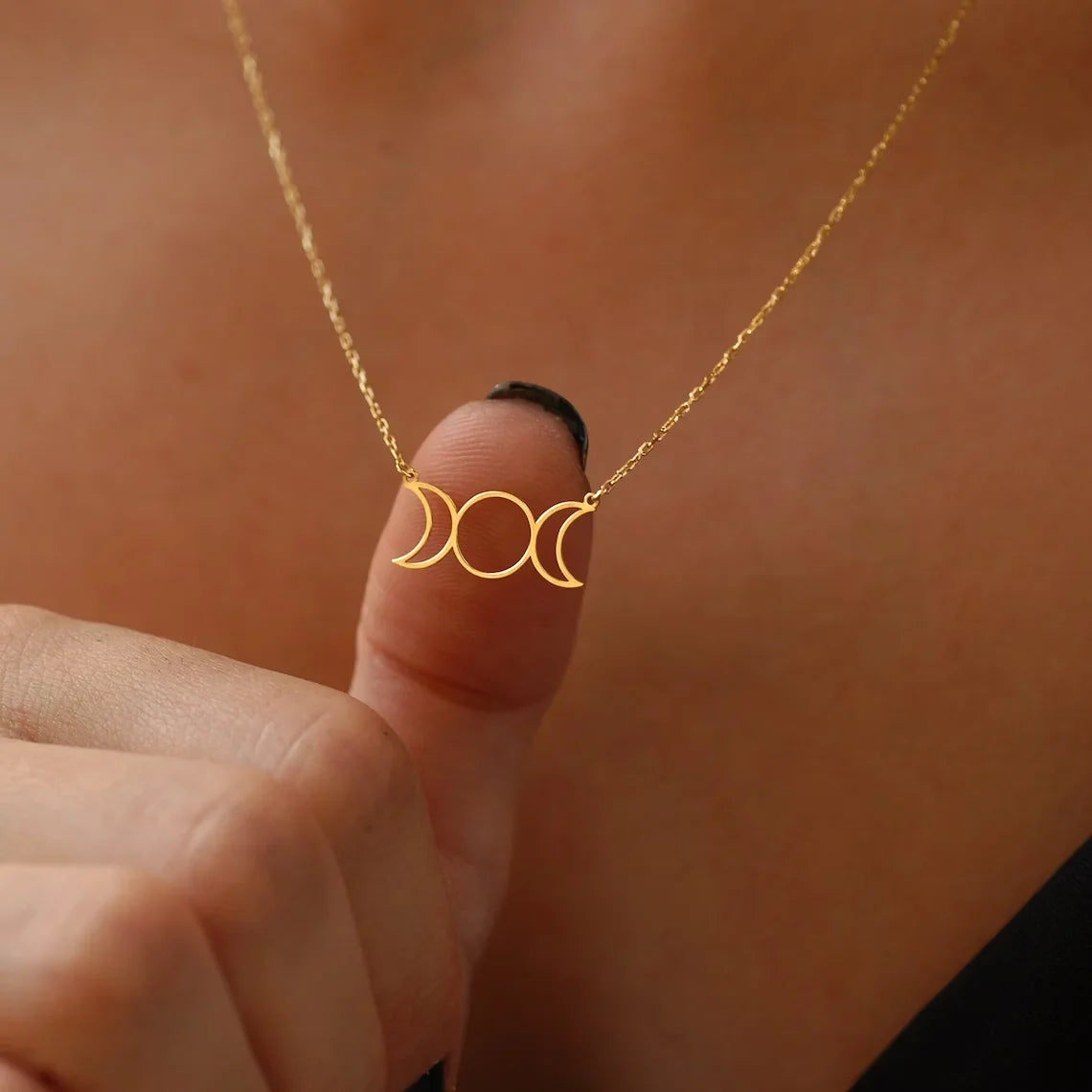 Triple Moon Goddess Necklace - Witchy wonder