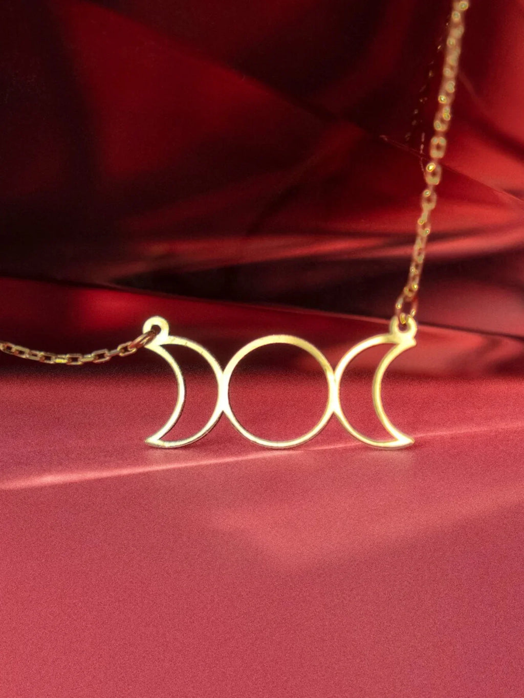 Triple Moon Goddess Necklace - Witchy wonder