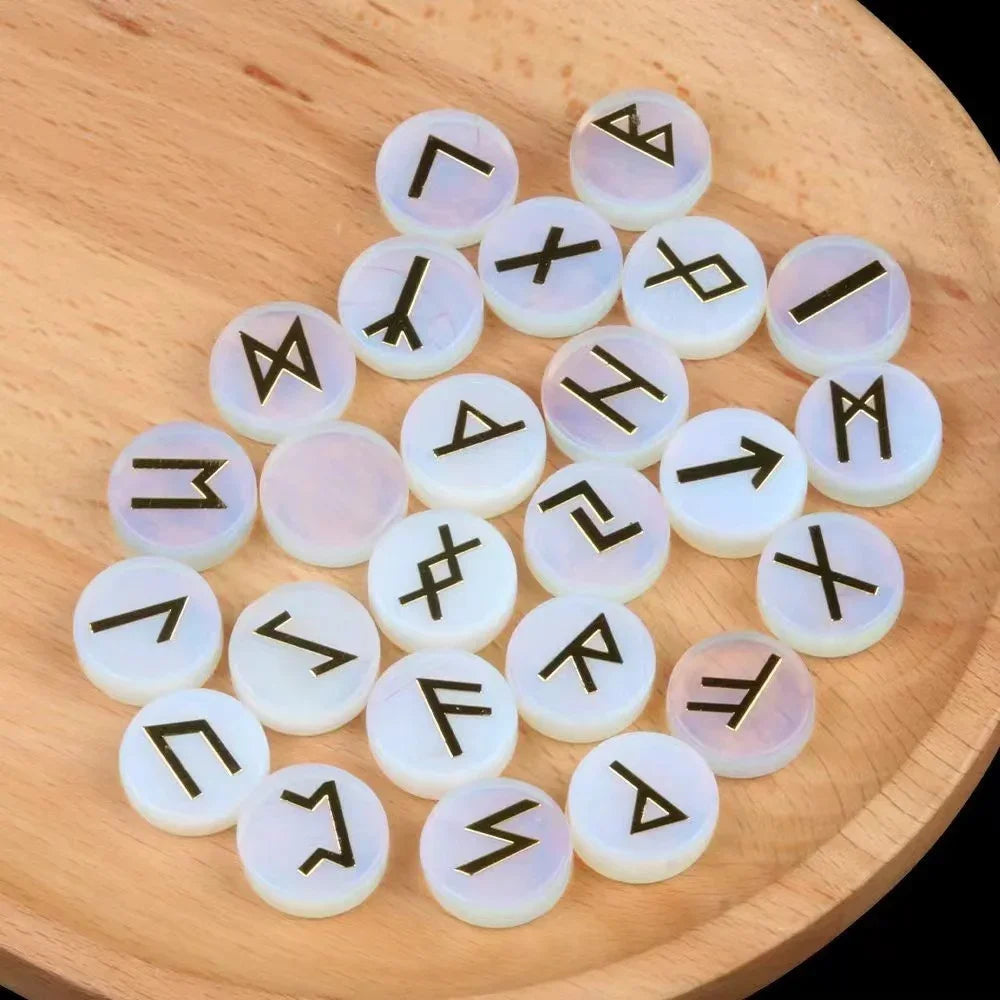 Round Crystal Runes - Witchy wonder