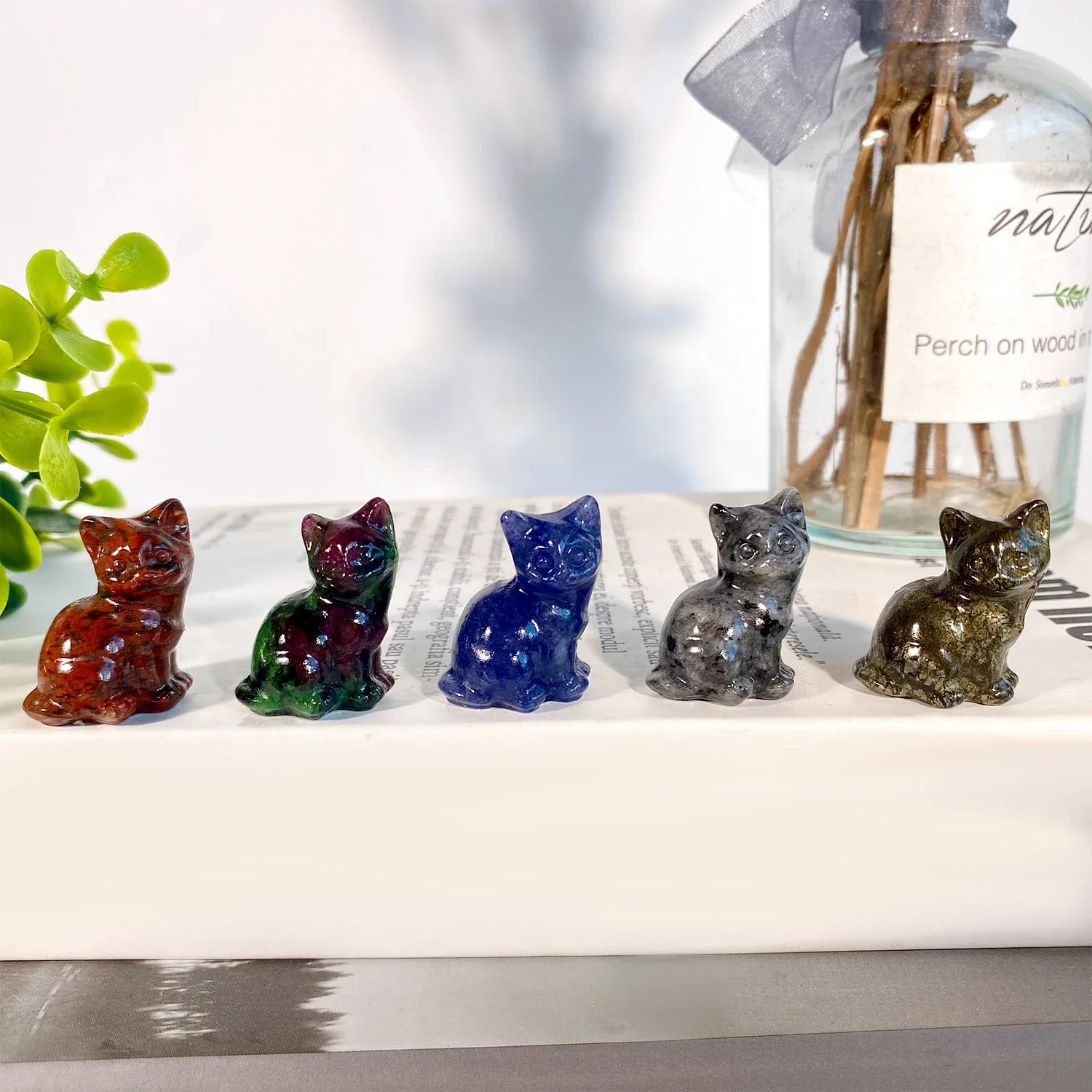 Crystal Cat Statue - Witchy wonder