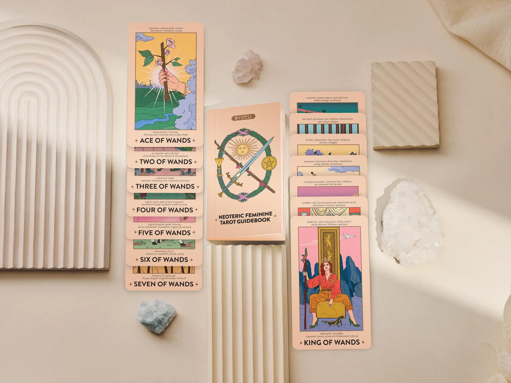 Neoteric Feminine Tarot (Keyword Edition) - Witchy wonder