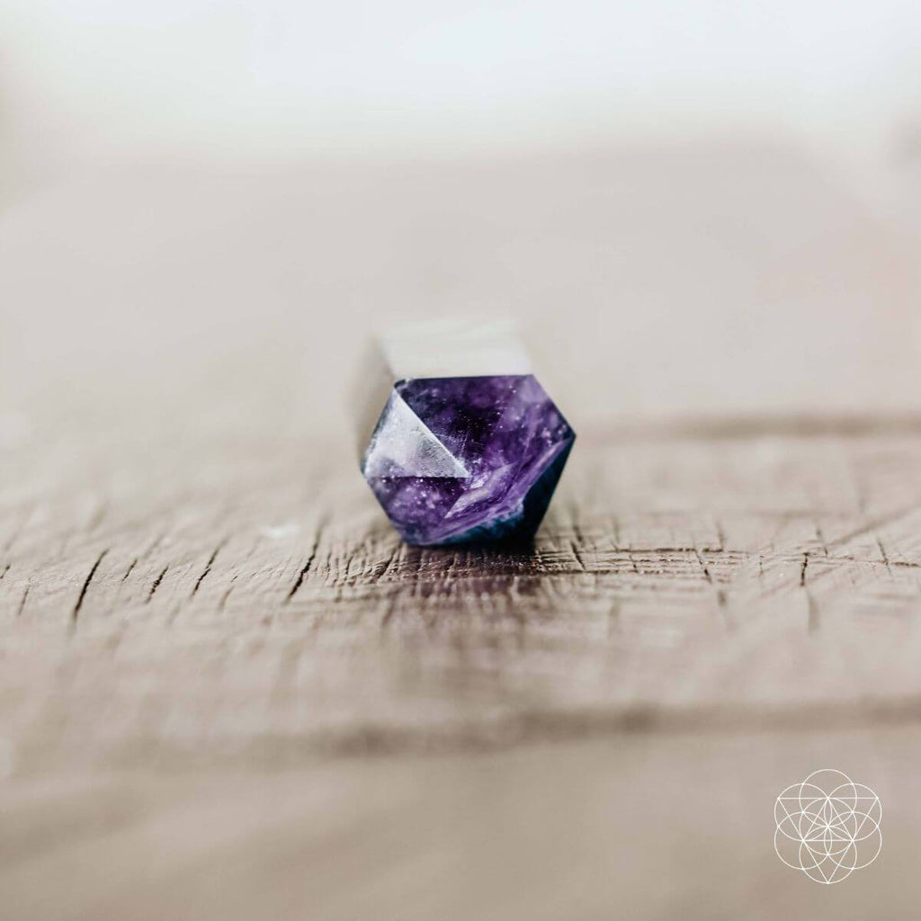 The Cleansing Stone - Witchy wonder